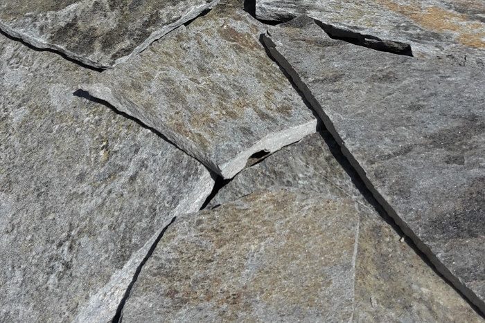 Grey-beige gneiss